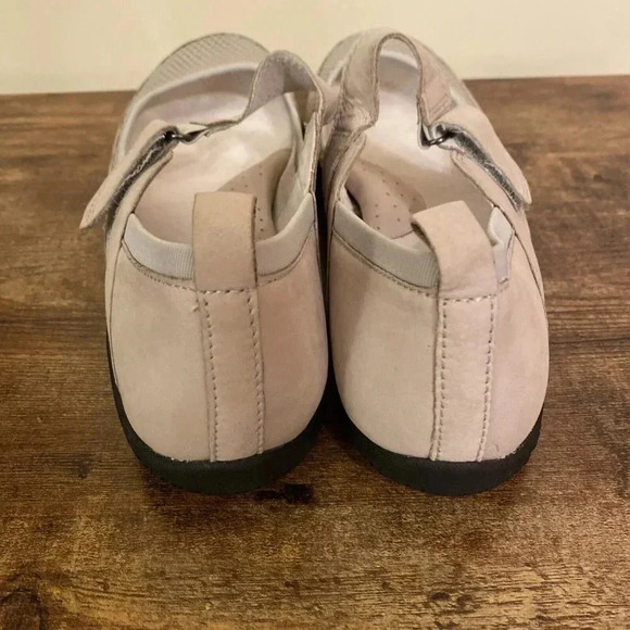 Softwalk Hadley Women's Sz 10M Mary Jane Flat Sand Hook & Loop EUC - Picture 4 of 8
